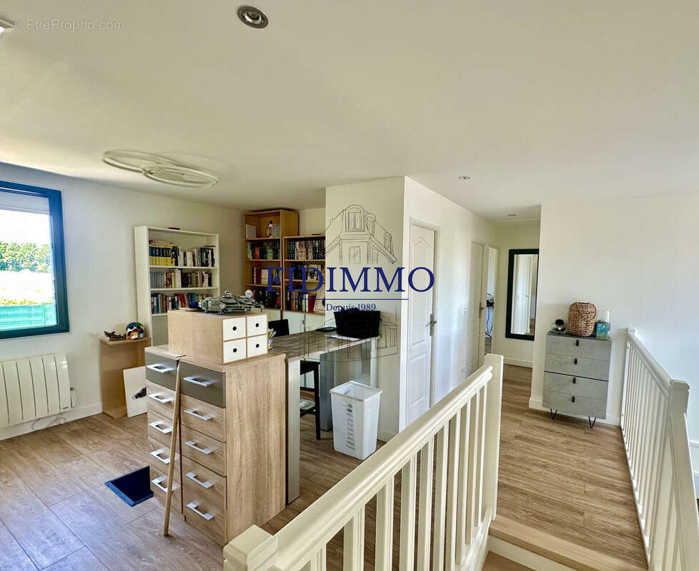 Maison à CHENNEVIERES-SUR-MARNE