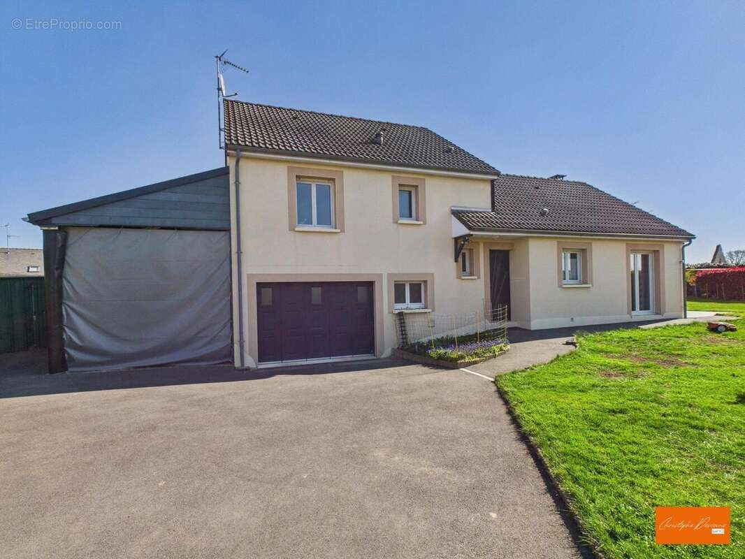 Photo 2 - Maison à LA BAZOGE-MONTPINCON