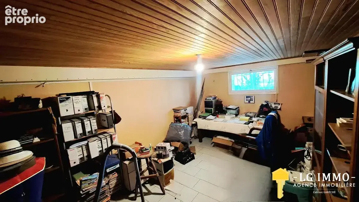 Maison familiale de 174 m2 , belles prestations , idéalement située. - photo 23