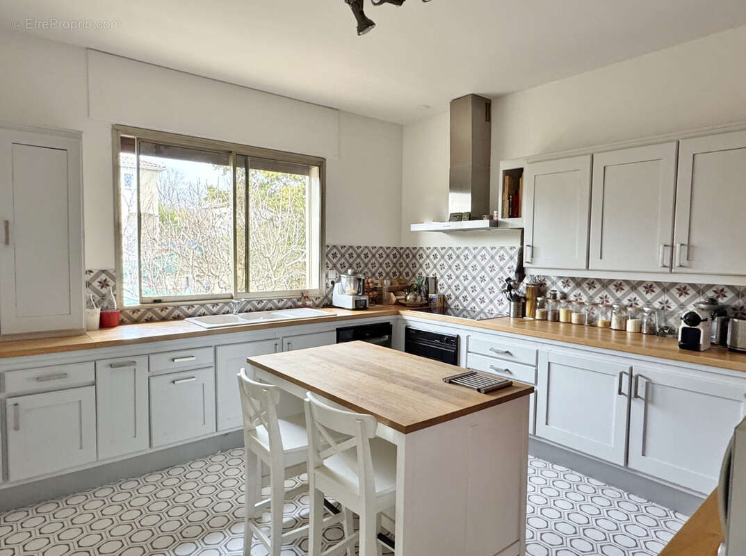 Maison à GREZIEU-LA-VARENNE