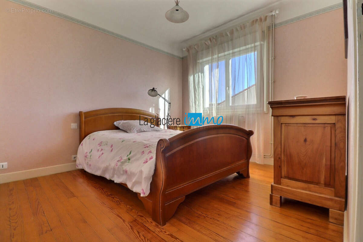 Maison à CLERMONT-FERRAND