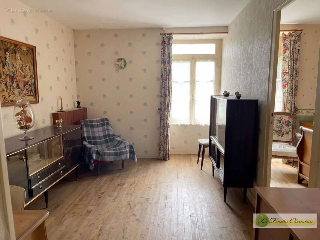 Maison 103 m² à Verdille  - photo 6