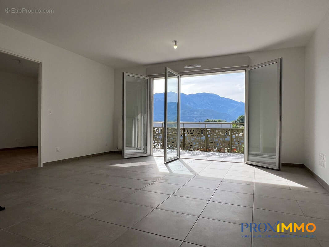 Appartement 2 pièces 44 m² à vendre à Moirans (38430) - photo 3