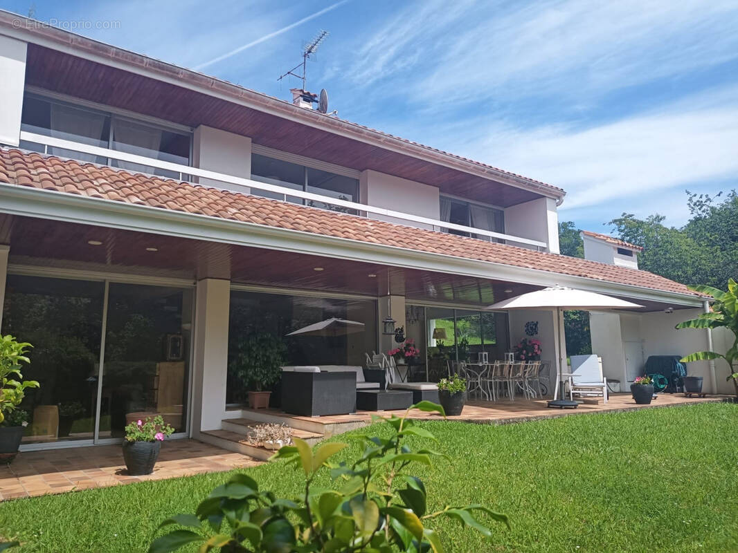 Maison à MOUGUERRE