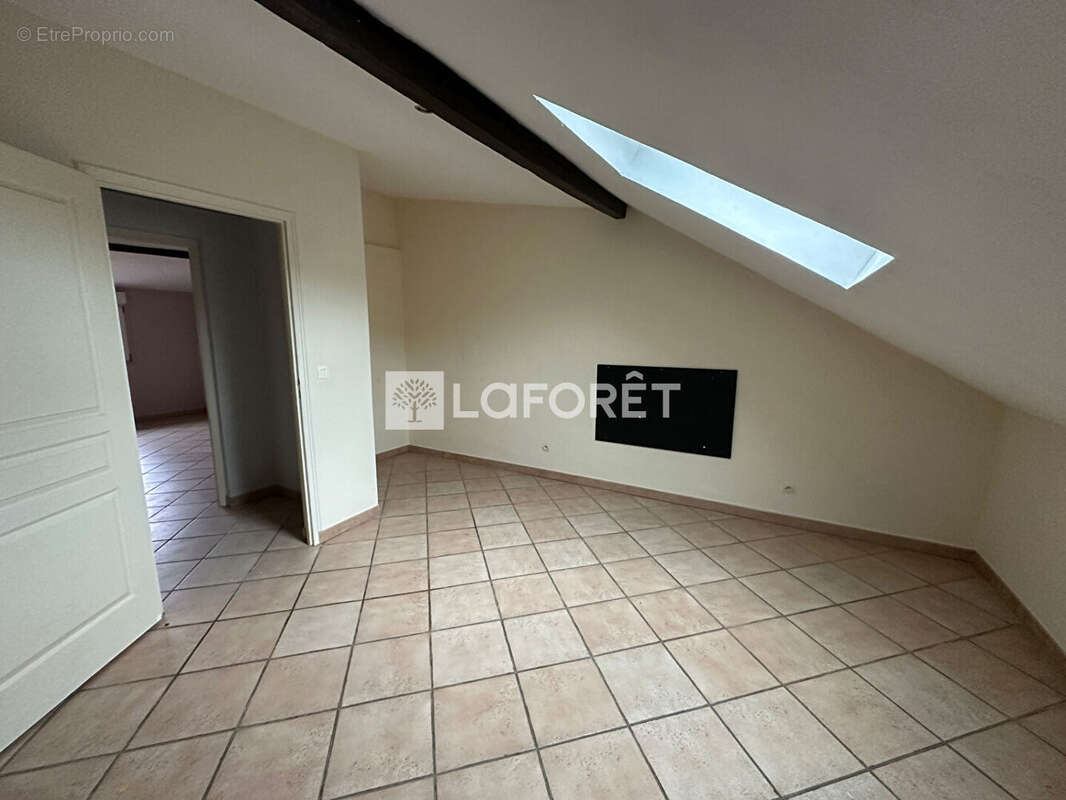 Immeuble Algrange 690 m2 - photo 9
