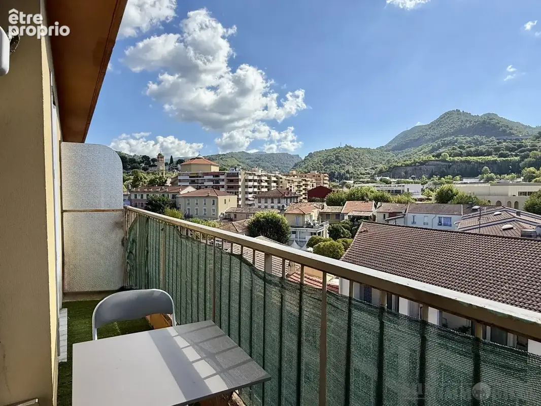 Appartement 62 m² à La Trinite  - photo 2