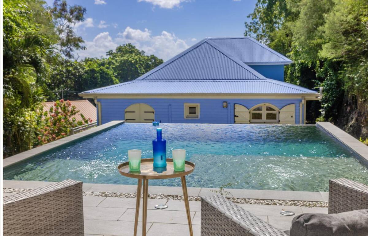 Maison à CASE-PILOTE