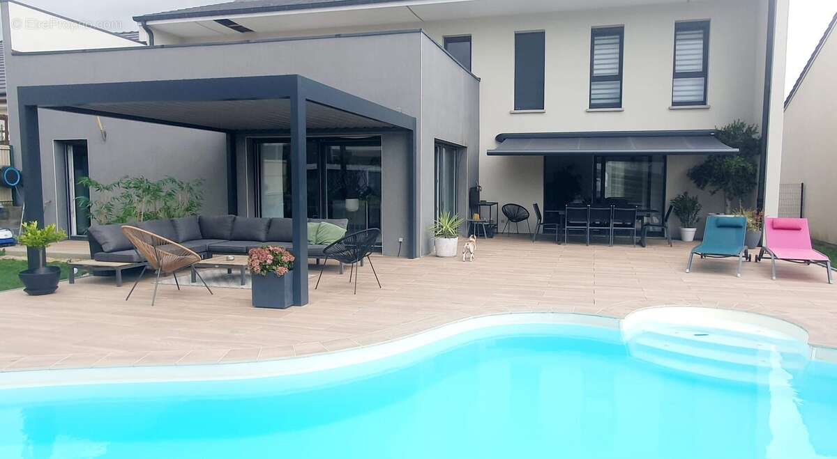 Maison à COURCELLES-SUR-NIED