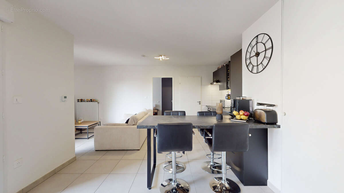 Appartement 2 pièces, balcon, parking sous-sol, cuisine équipée - photo 2