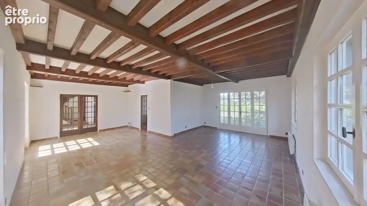 Maison 10 pièces 226 m² à vendre à Saint-Just-Saint-Rambert (42170) - photo 5