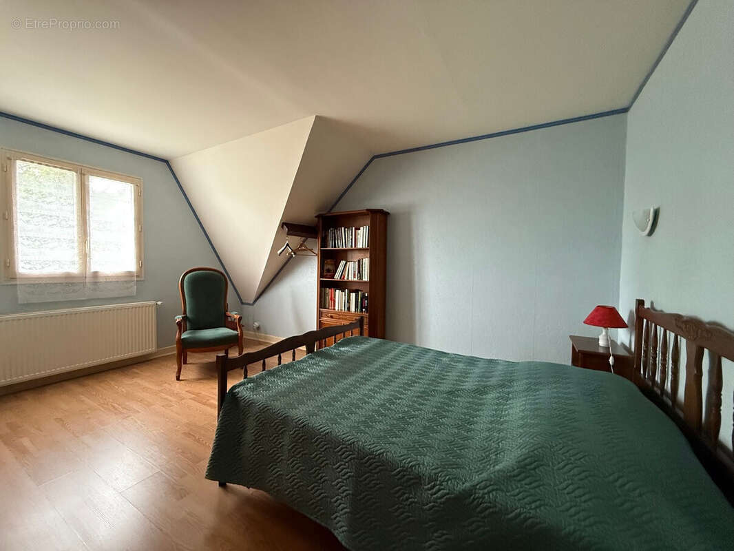 Maison à LES BORDES