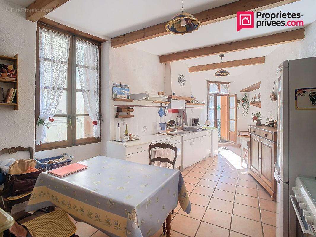 Appartement à AVEZE