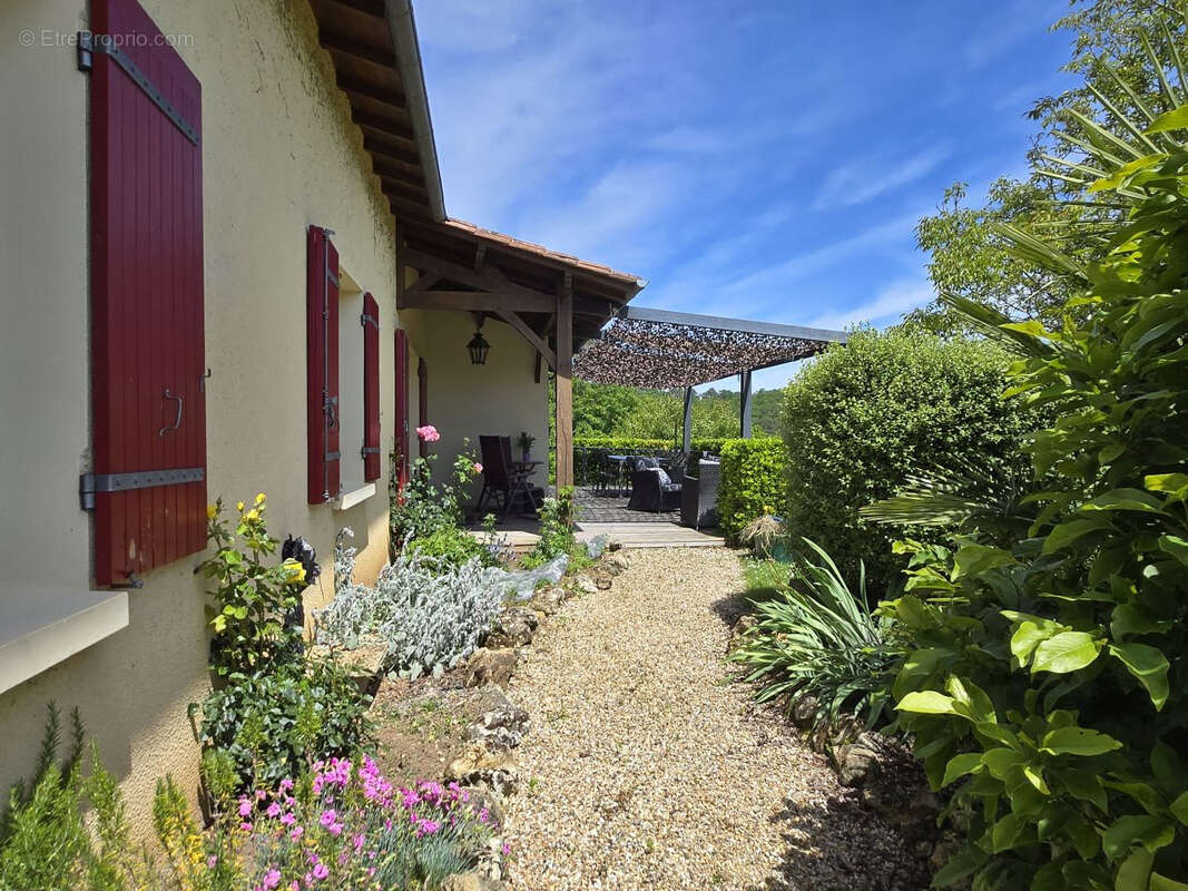 Maison à LEMBRAS
