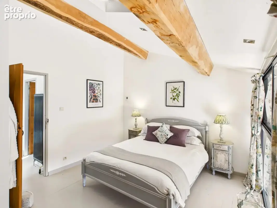 Superbe Ferme Restaurée avec Logements Flexibles, Piscine et Dépendances - photo 13