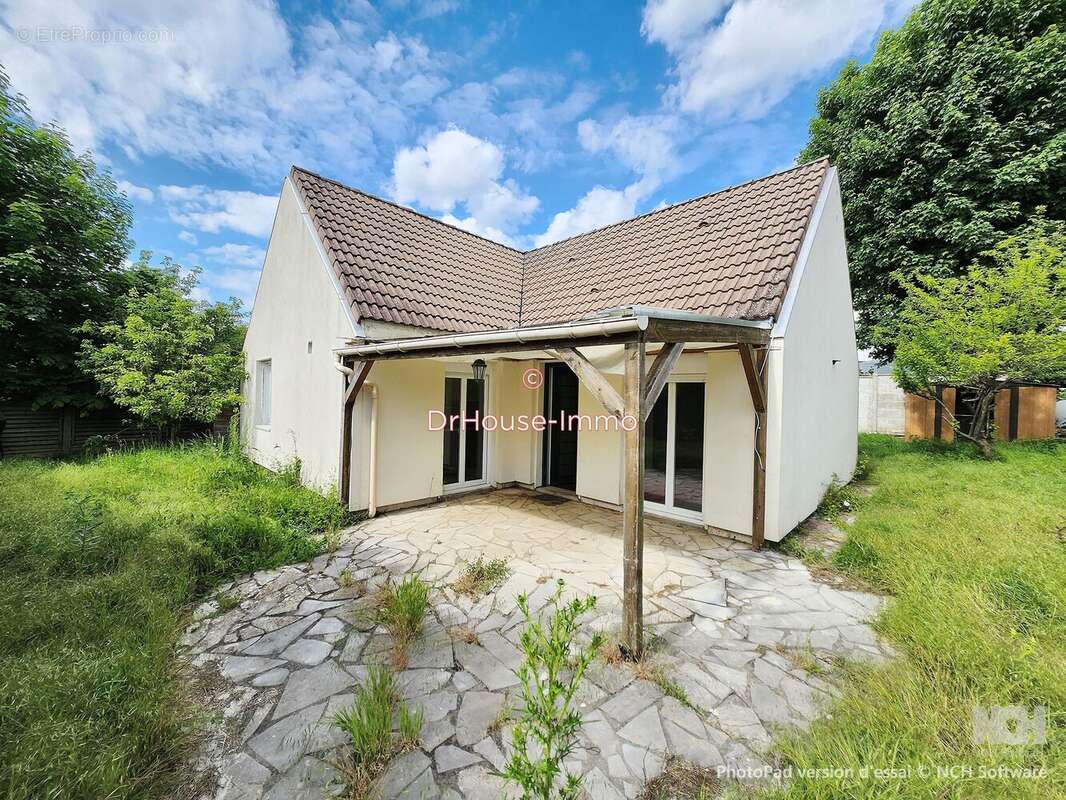 Maison à LOUVRES