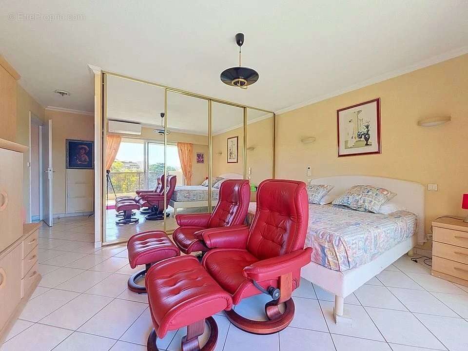 Appartement à LE CANNET