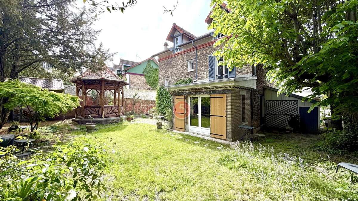 Maison à LE RAINCY