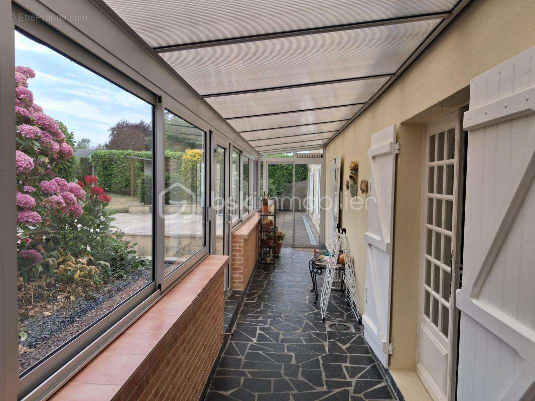 Maison Le Breuil En Bessin de 219 m² - photo 7