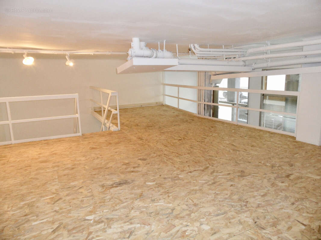 Commerce à MARSEILLE-7E