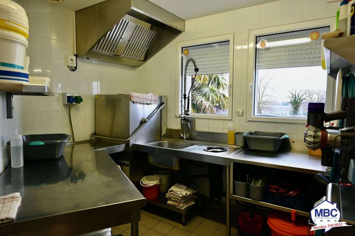 Commerce à LA RENAUDIERE