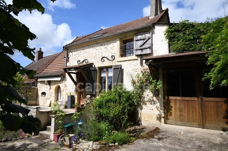 Maison à CHAULGNES
