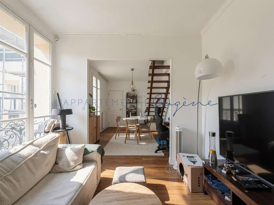Appartement à PARIS-15E