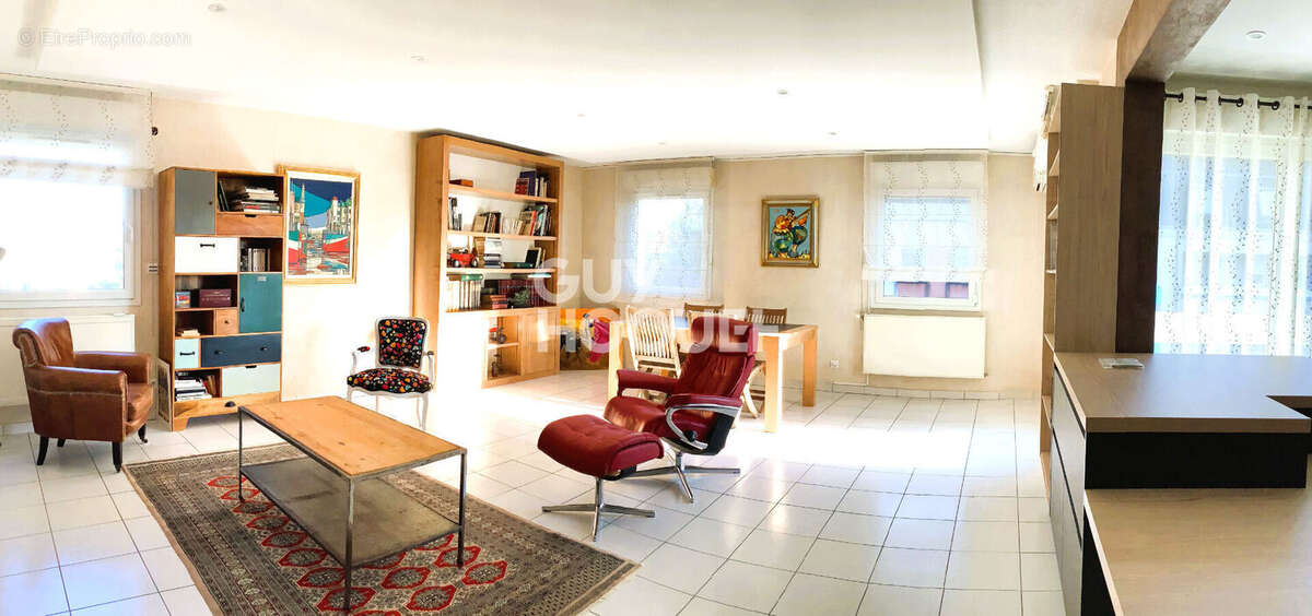 Appartement à SCY-CHAZELLES