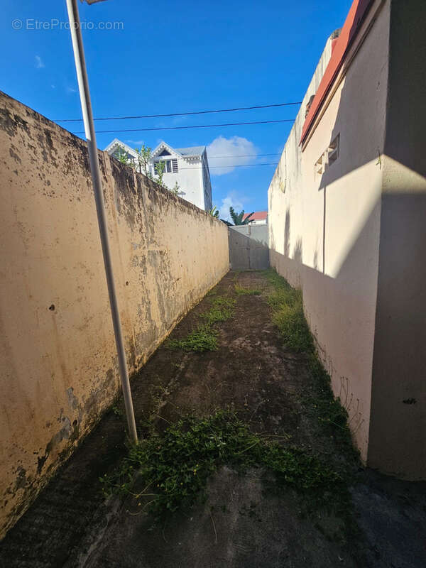 Commerce à RIVIERE-SALEE