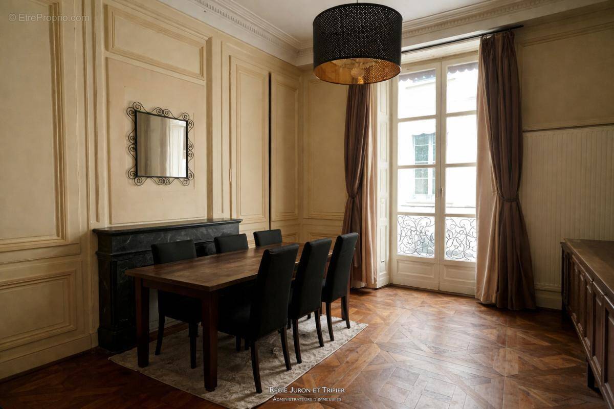 Appartement à LYON-1E
