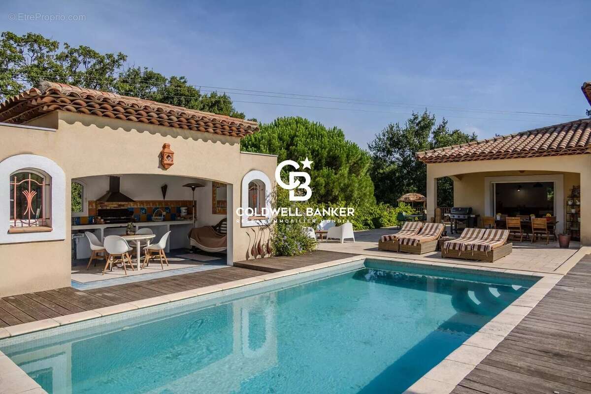 Maison à BORMES-LES-MIMOSAS