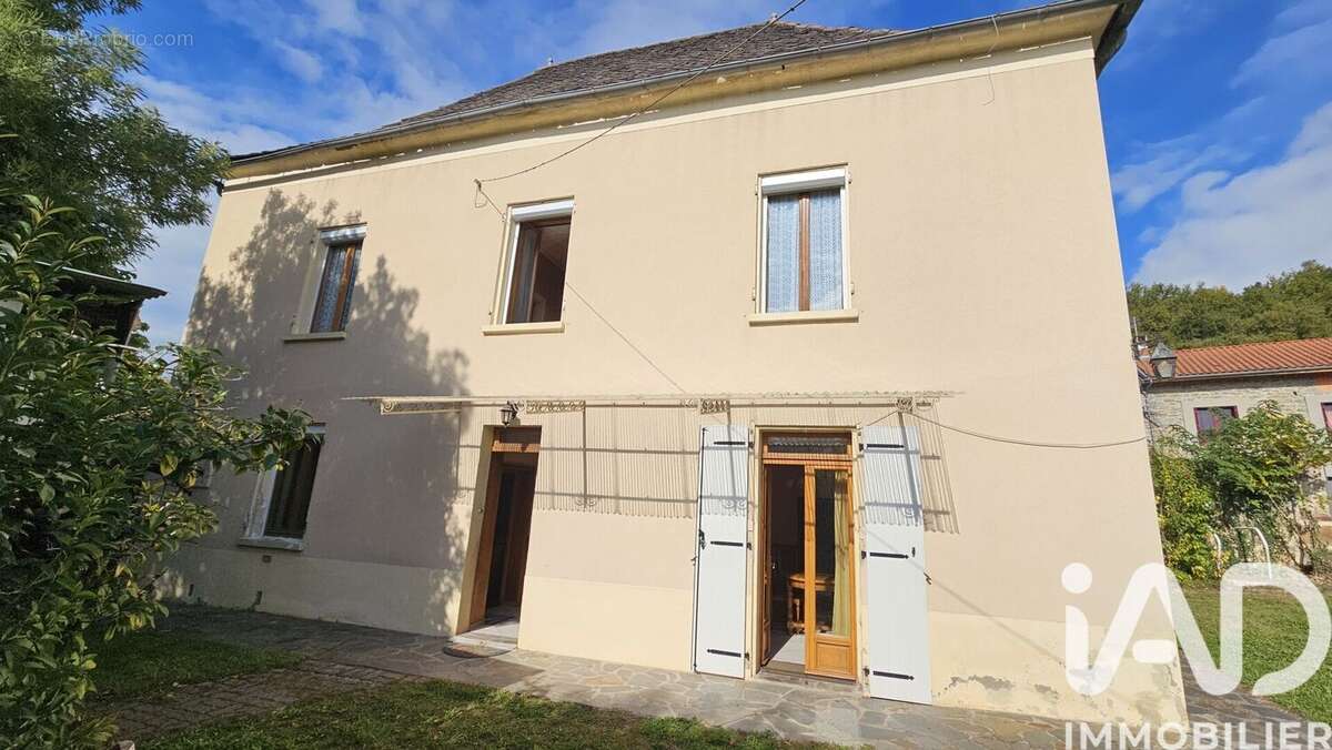Maison 176 m² à Decazeville  - photo 2