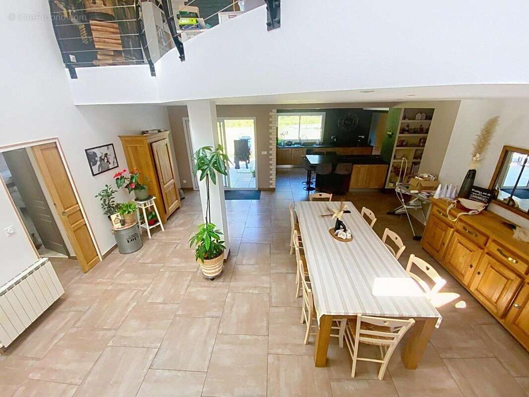 Maison 228 m² à Flers  - photo 3