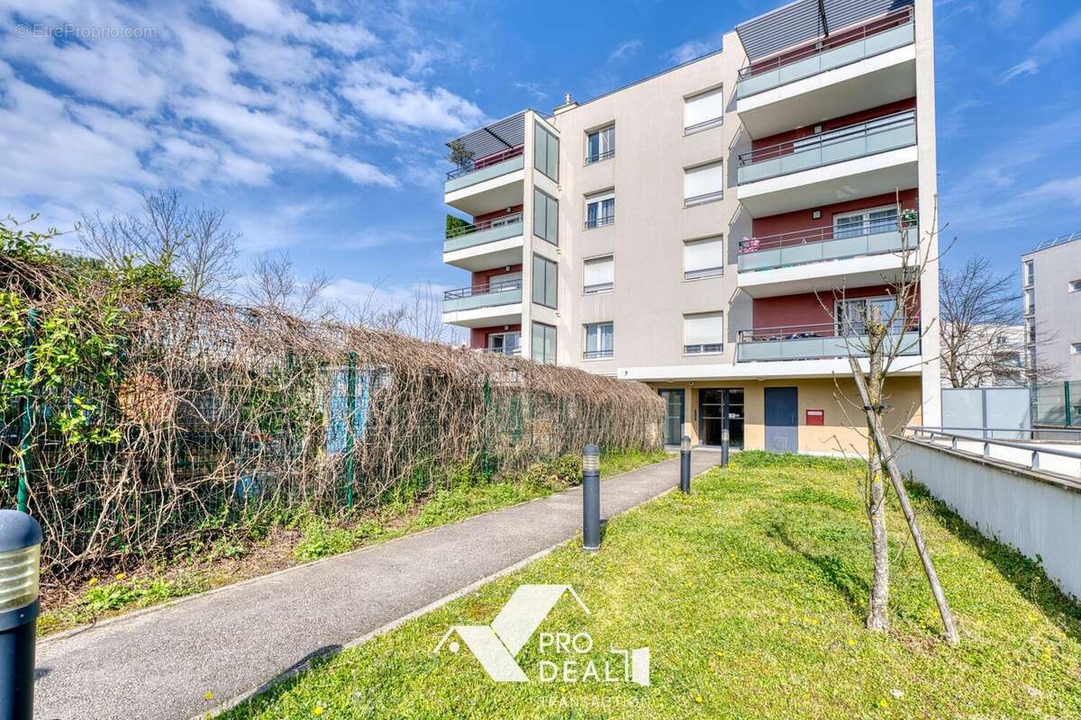 Appartement à BRON