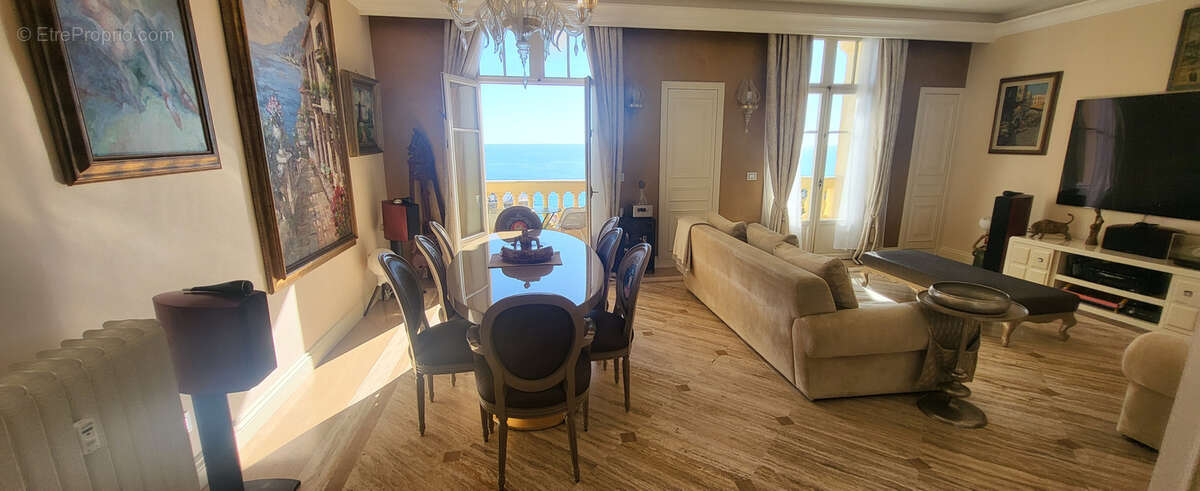 Appartement à MENTON