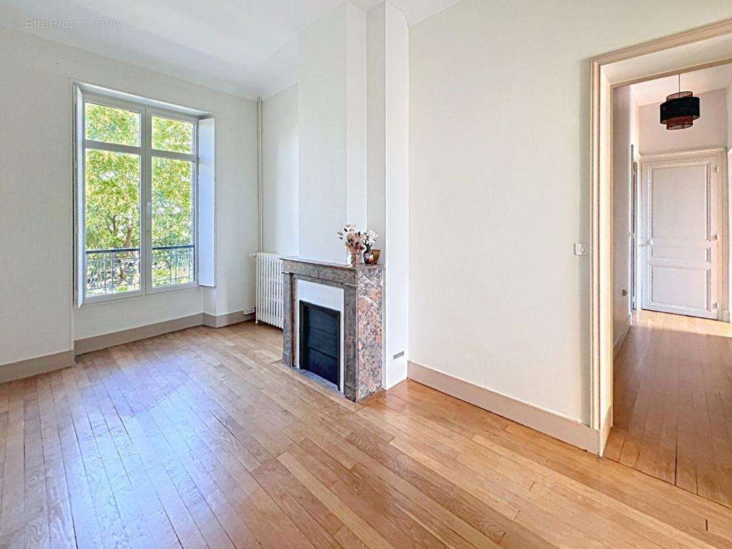 Maison de ville Le Mans 9 pièce(s) 300m² avec jardin Hôtel particulier 19e - photo 6