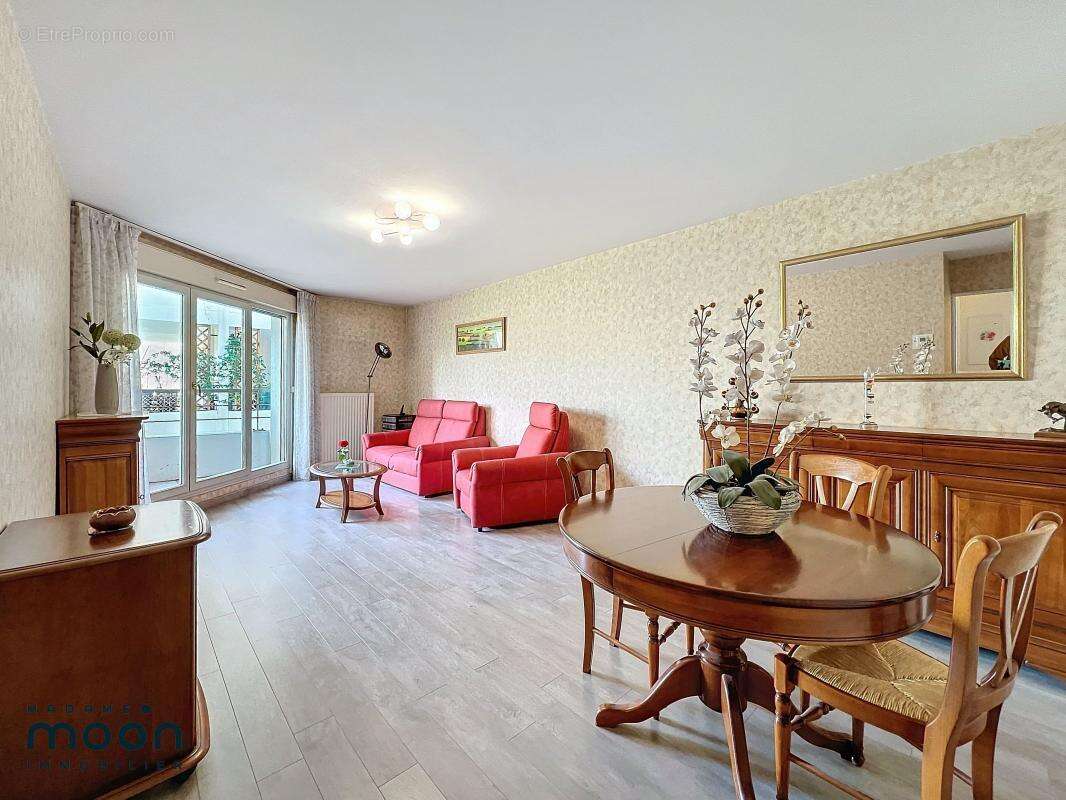 Appartement à LYON-8E