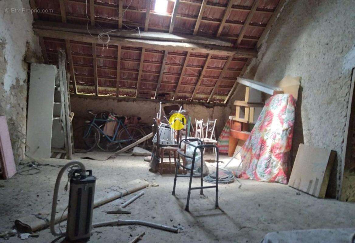 Maison à MONTCHEVRIER