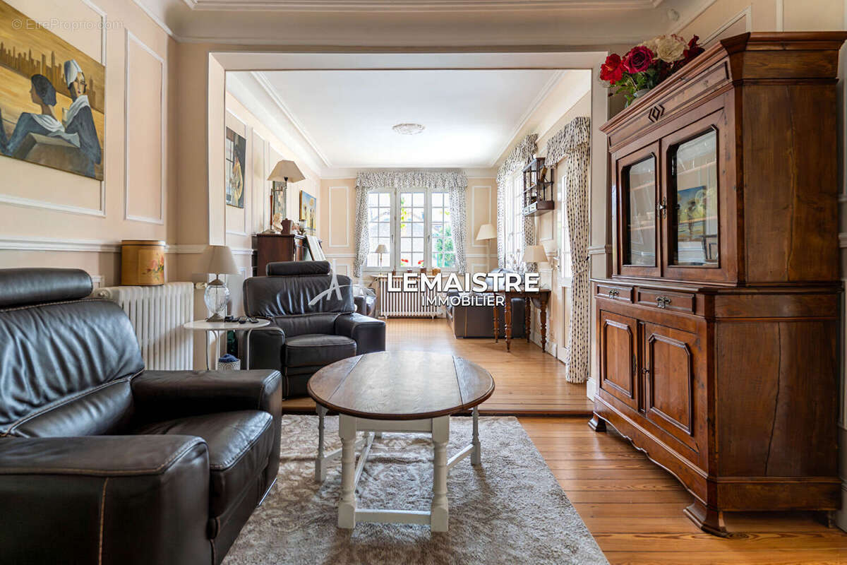 Maison à vendre - Le Havre Sanvic - 180 m² - 4 chambres - Piscine - Studio indépendant - photo 2