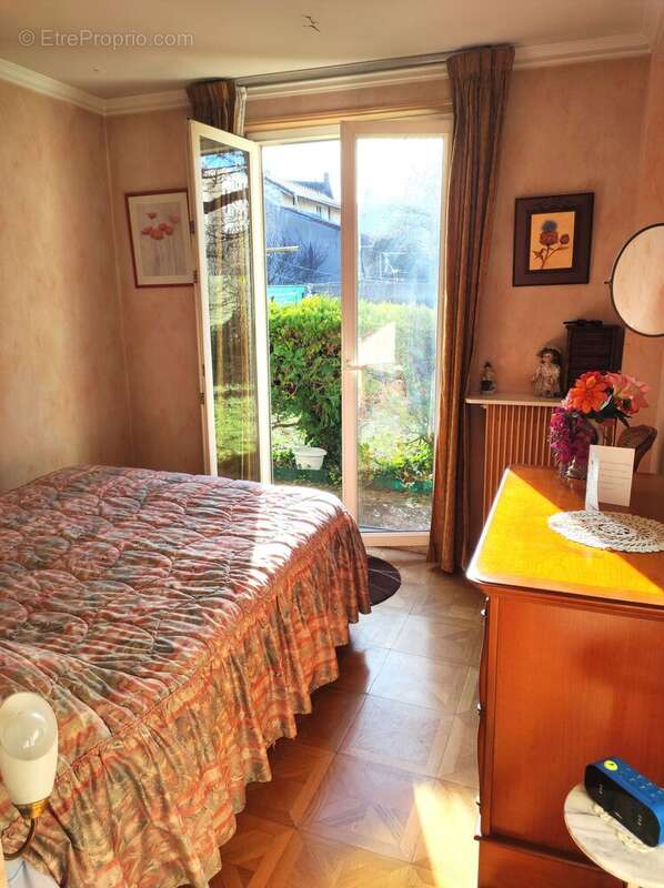 Maison à VILLETANEUSE