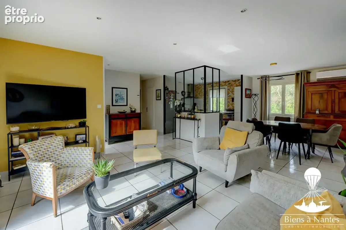 A vendre Maison Haute Indre jardin terrasse et garage - photo 3