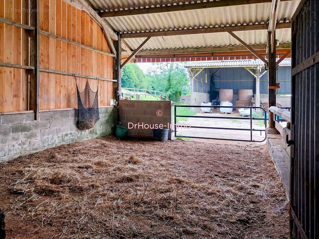 Maison 152 m² à Rostrenen  - photo 17