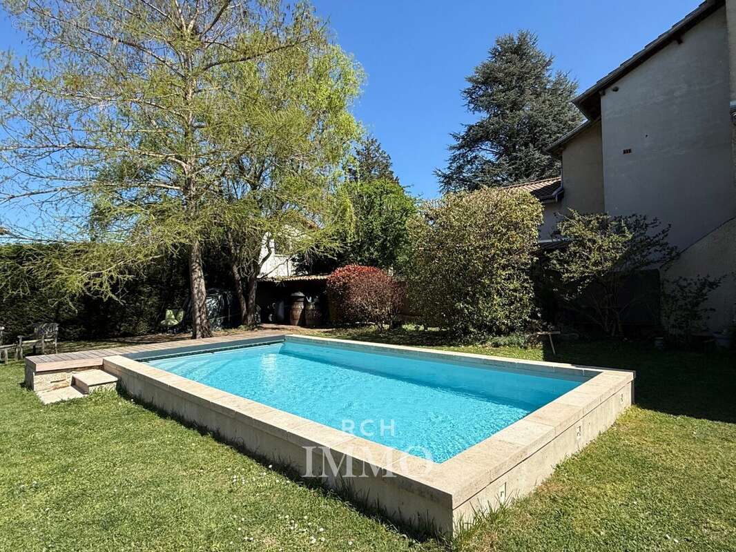 Maison à OYTIER-SAINT-OBLAS