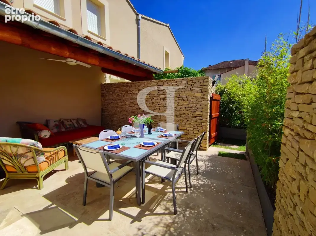 Maison 435 m² à L'isle-Sur-La-Sorgue  - photo 2