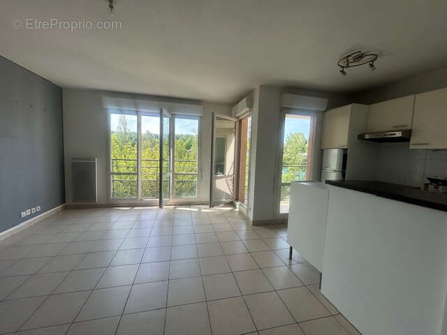 F3 lumineux avec grand balcon et vue panoramique sur la Seine   Résidence sécurisée - photo 5