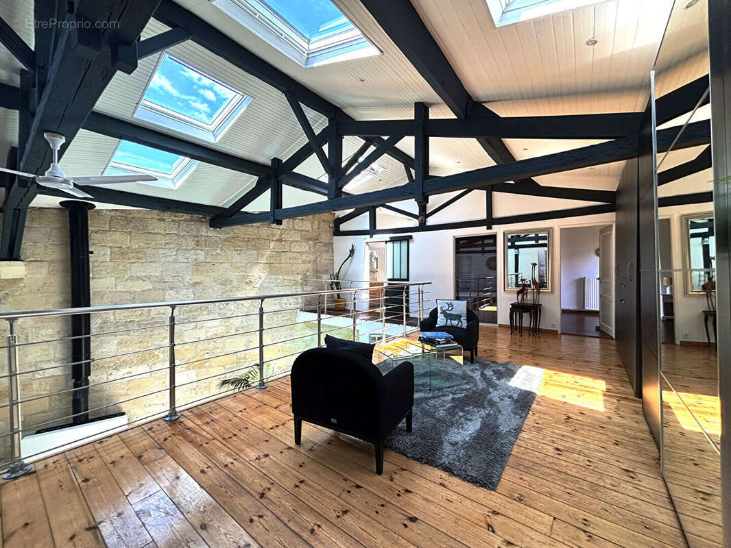 Appartement à BORDEAUX