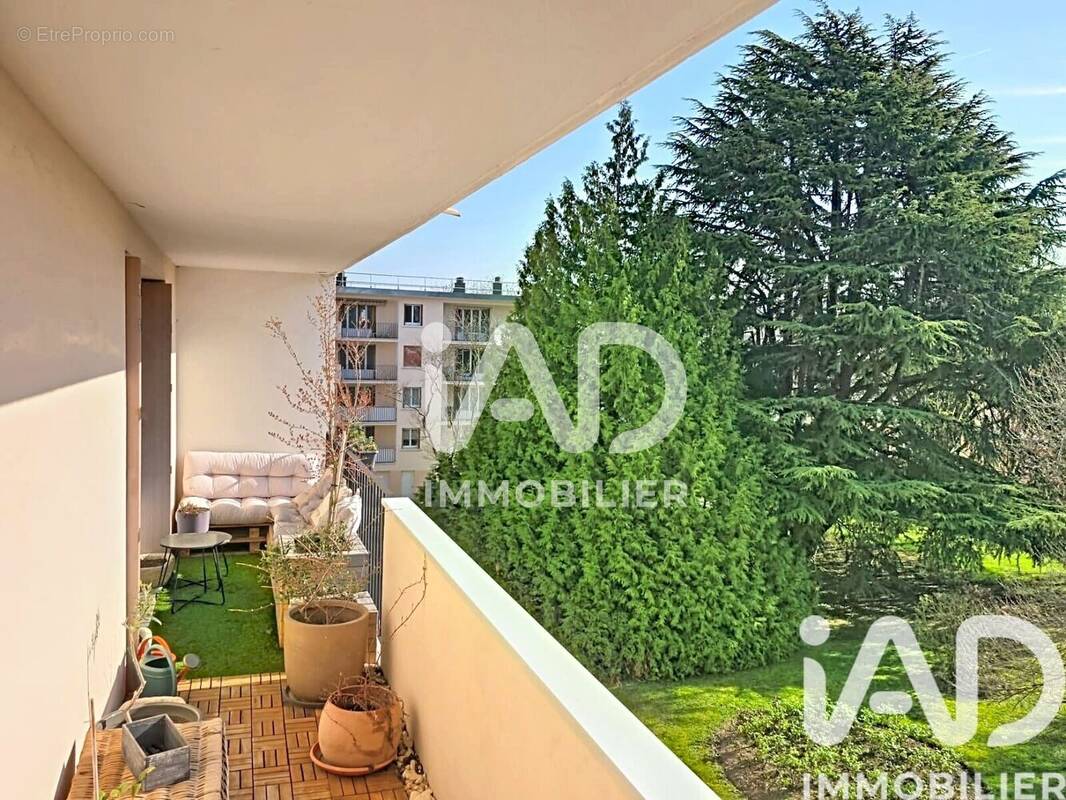 Photo 1 - Appartement à LES CLAYES-SOUS-BOIS