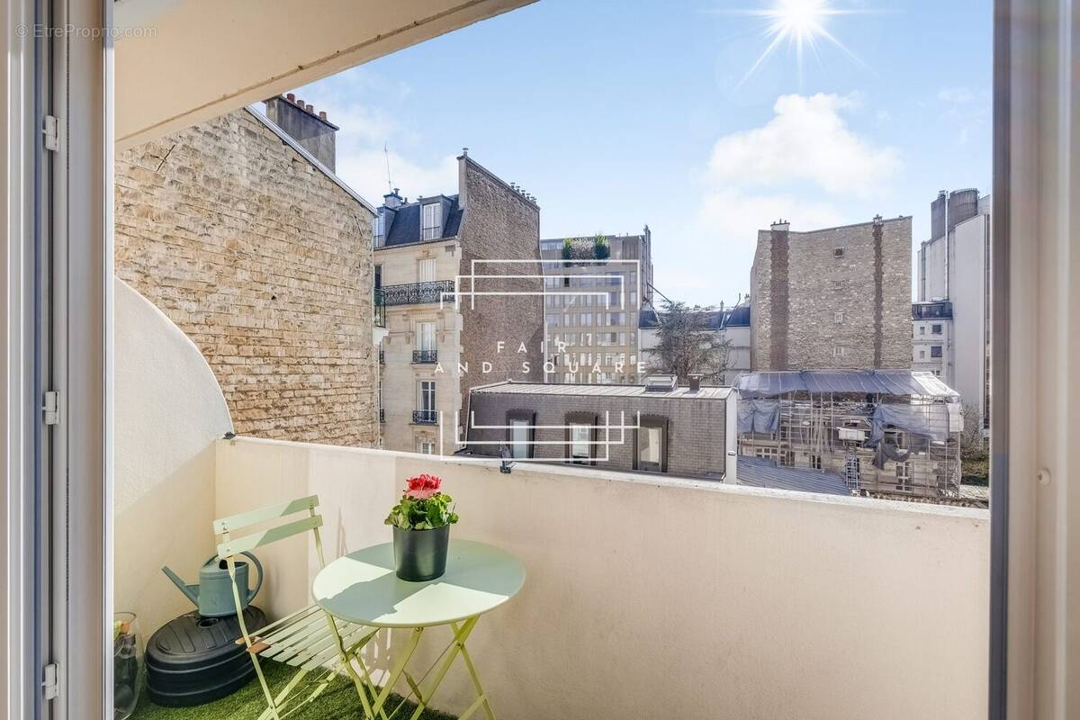 Appartement à NEUILLY-SUR-SEINE
