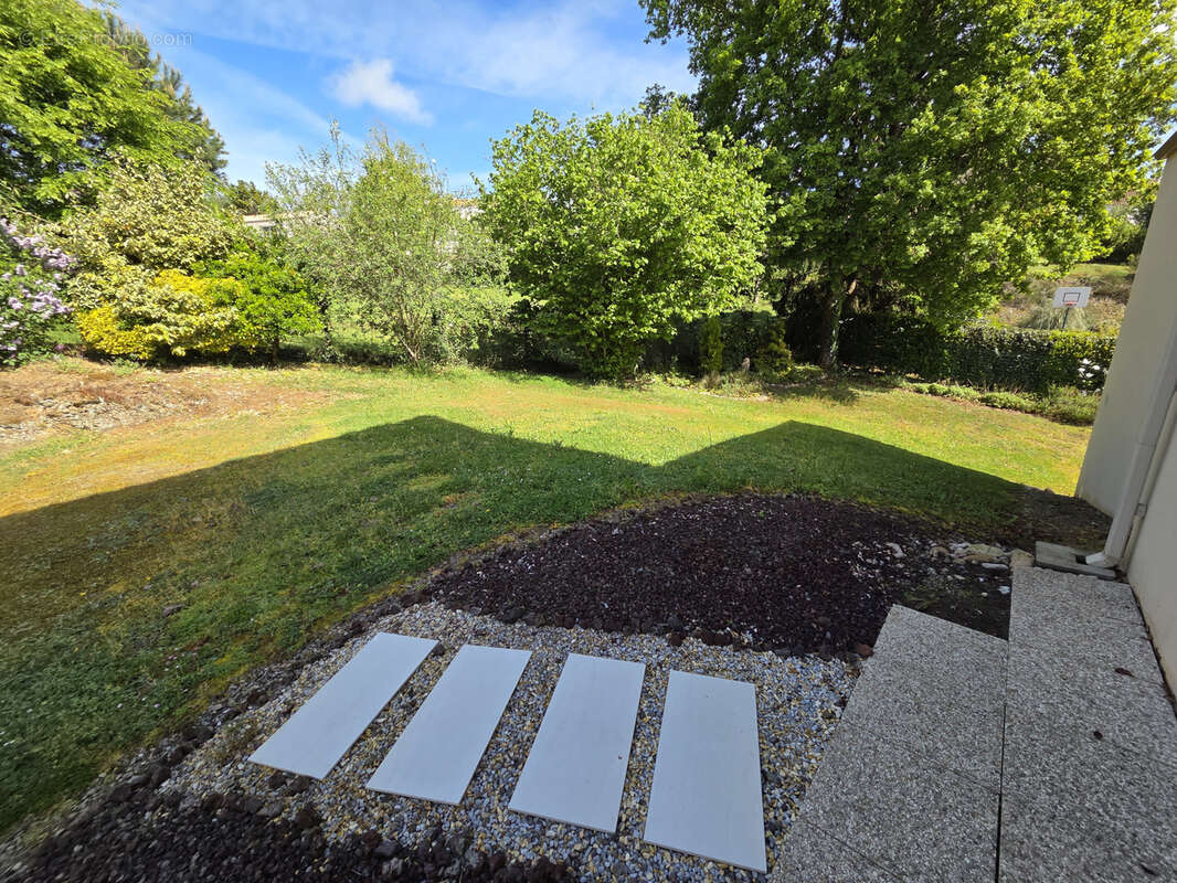 Maison à LE GIROUARD