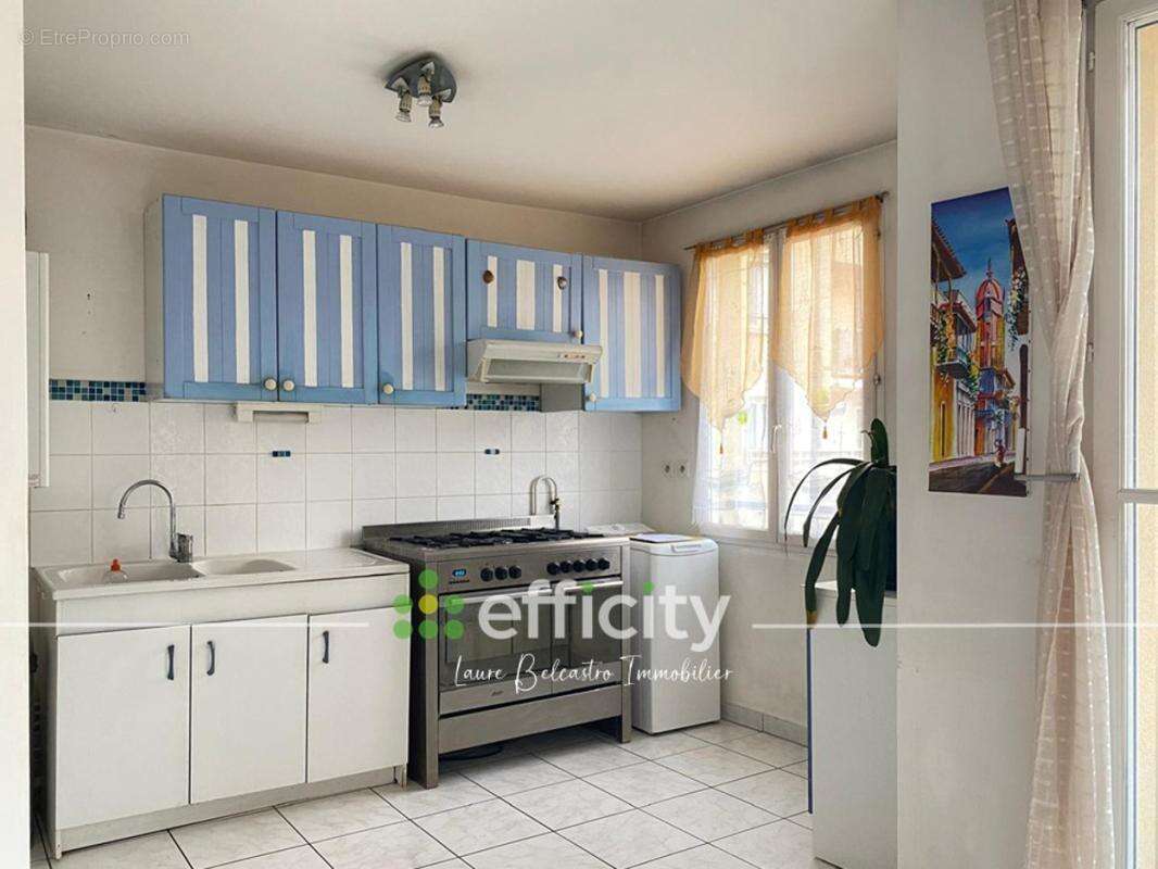 Appartement à BRIE-COMTE-ROBERT