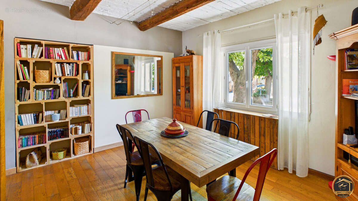 Maison à GINESTAS